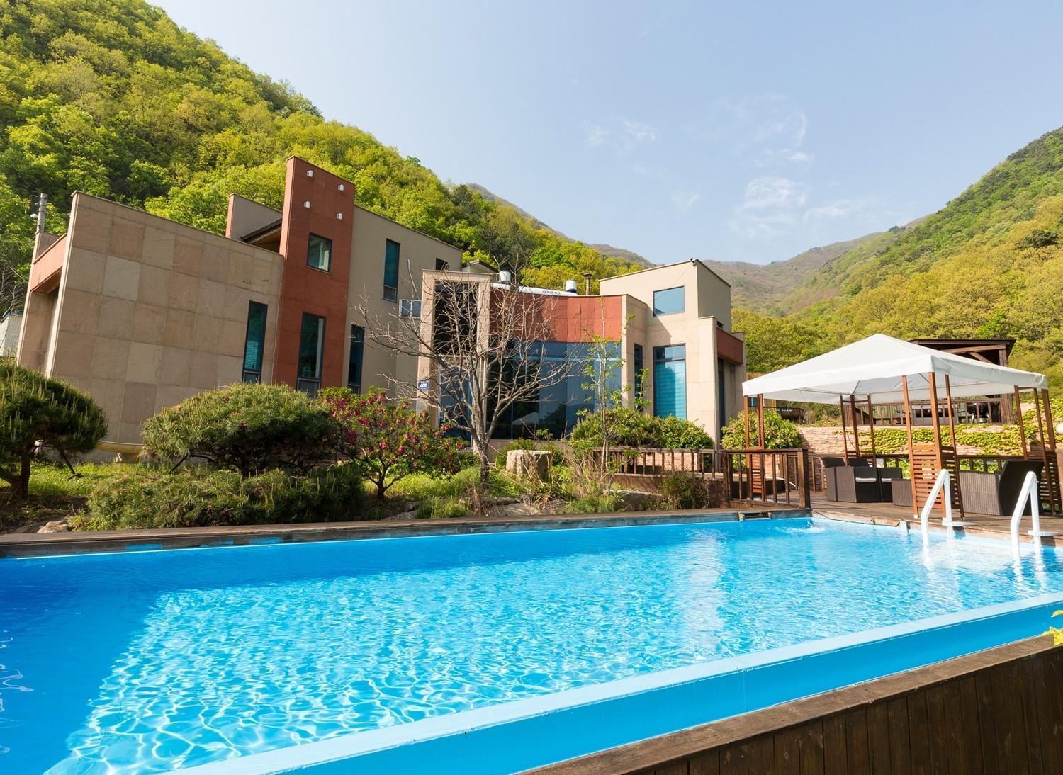 Chungju Penates Poolvilla A Exterior foto